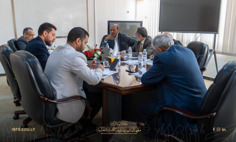 The Institute’s Scientific Committee Continues Discussions on Program Development and Institutional Organization