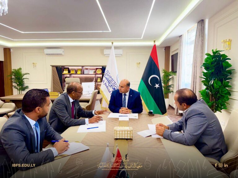 Intersectoral Cooperation to Develop Human Resources in the Judiciary and Banking Sectors